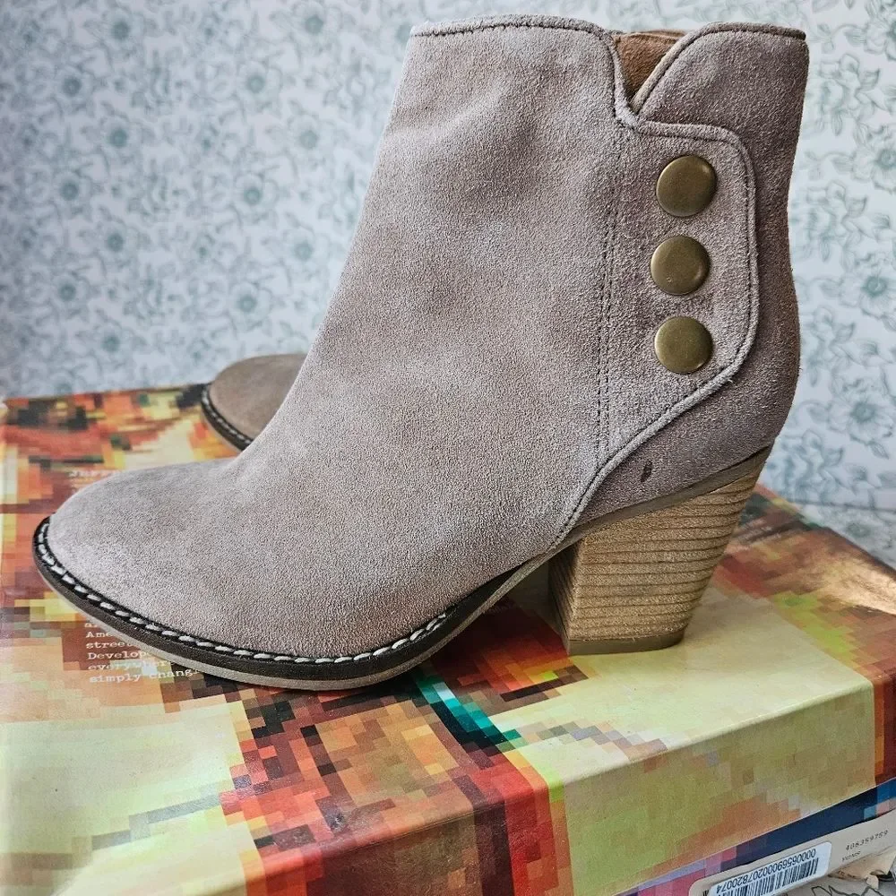 NIB Jeffrey Campbell Roshana Block Heel Bootie | 6